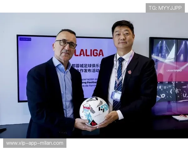 足球联赛推动俱乐部青训项目的示范推广与交流合作,足球青训俱乐部简介怎么写